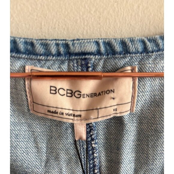 BCBG Generation Womens Front Zipper Sleeveless Denim Shorts Romper Size XS - Picture 9 of 9